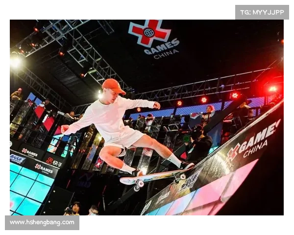 中国滑板队街头赛预演 13岁新秀挑战极限完成超高难度组合动作